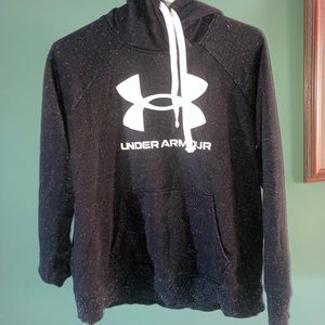 Under armour hoodie size M